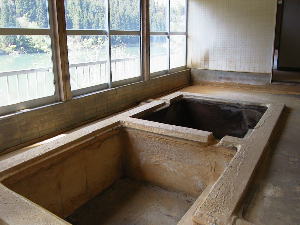 旧館の湯